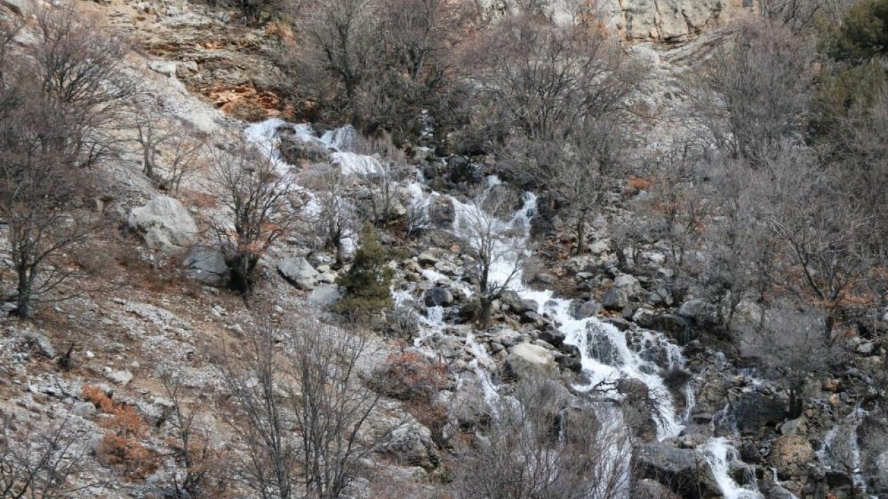Foto - Eriyen kar suları Göksu Nehri'ni coşturdu