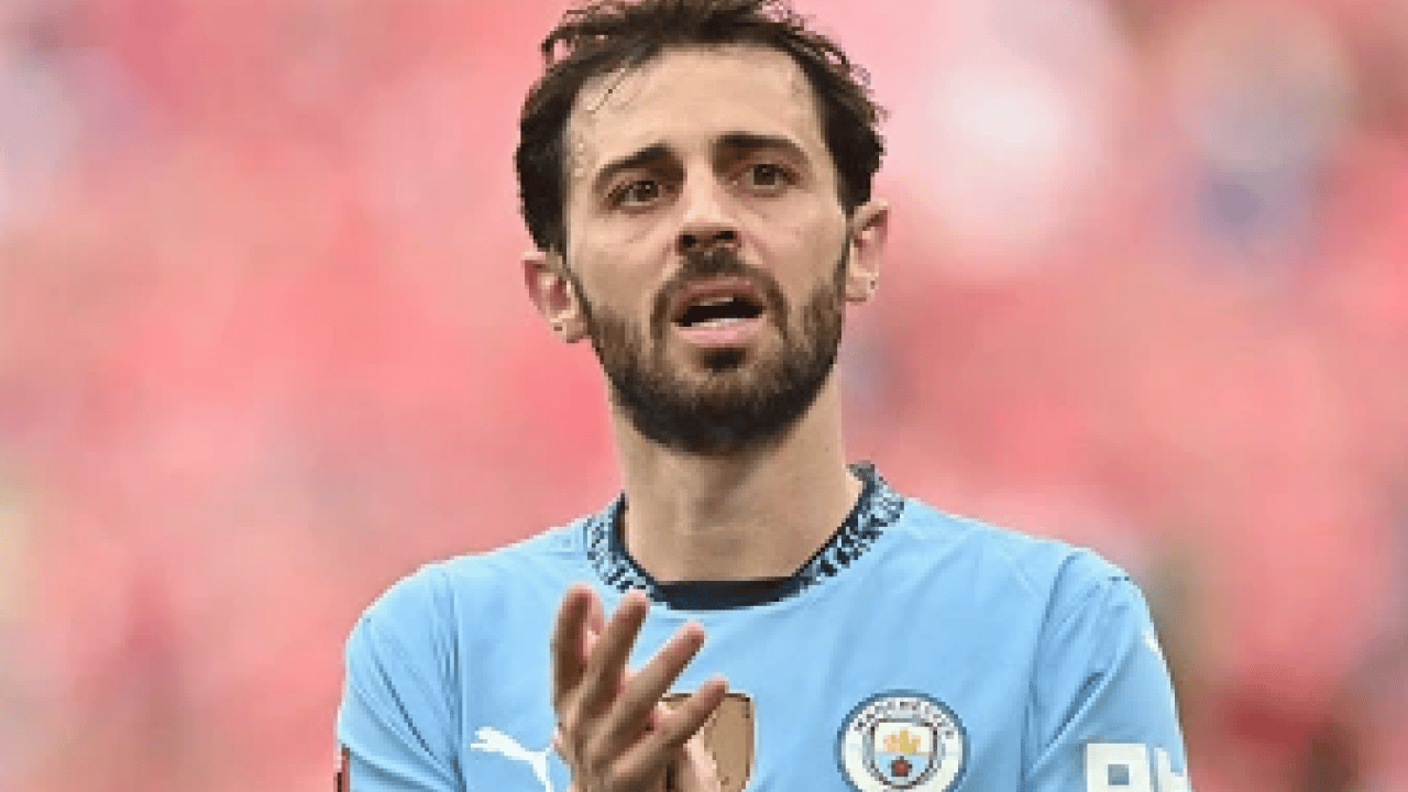 Foto - Ertem Şener yeni transferi duyurdu: Yıldız futbolcu Özbek'in Okan Buruk'a hediyesiymiş!