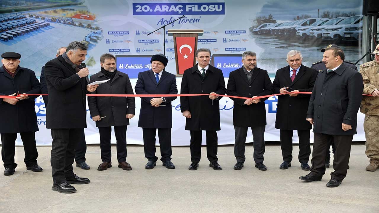 Foto - Erzurum'da AK Belediyecilik rüzgarı! 170 araçlık dev filo hizmete girdi!