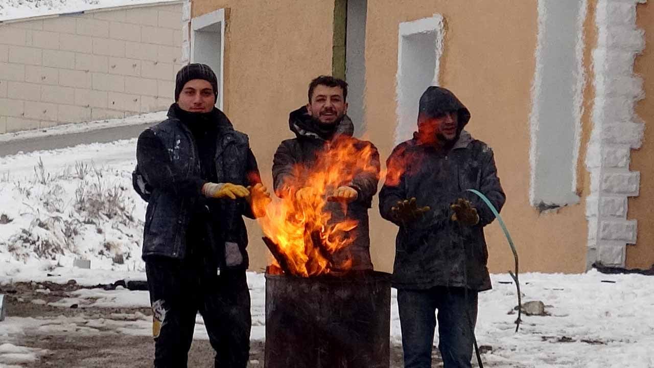 Erzurum’da hava bir anda değişti! Palandöken sabahına kar sürprizi