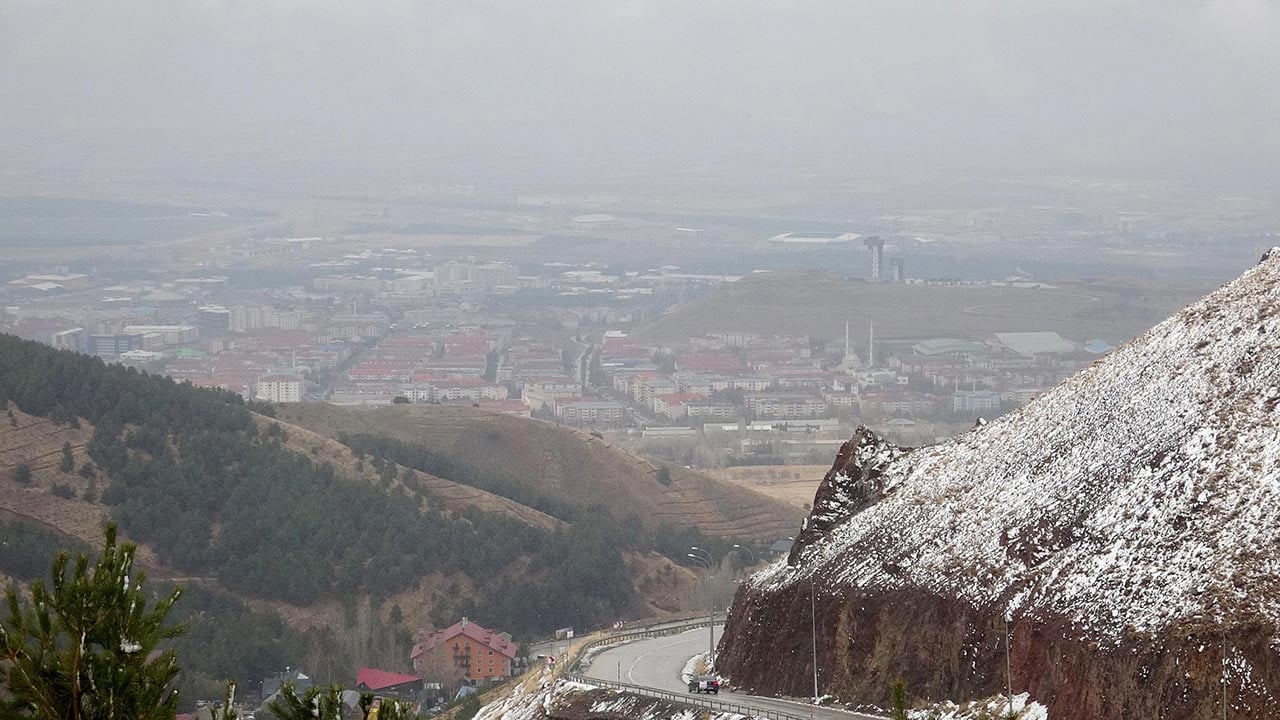 Foto - Erzurum’da hava bir anda değişti! Palandöken sabahına kar sürprizi