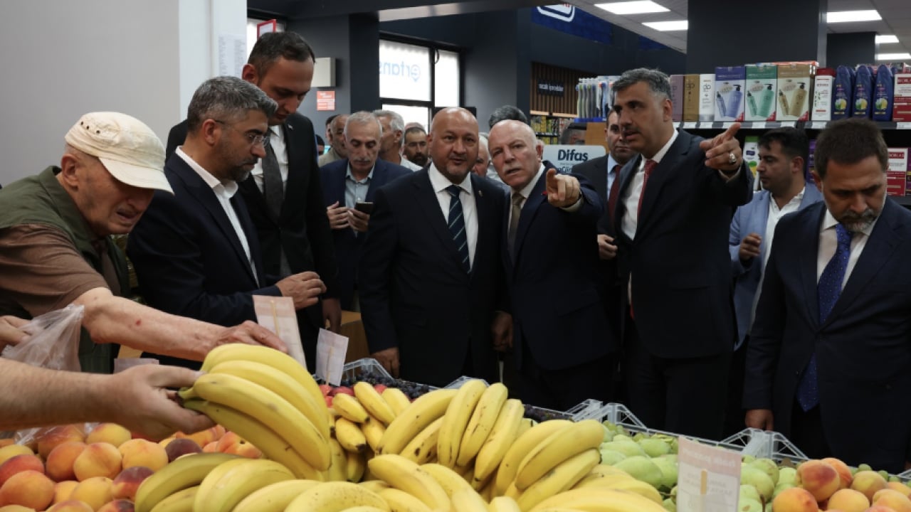 Foto - Erzurum'da sosyal belediyecilik: Ucuz su, ucuz ulaşım, ucuz gıda... Vatandaşın yüzünü güldürüyor