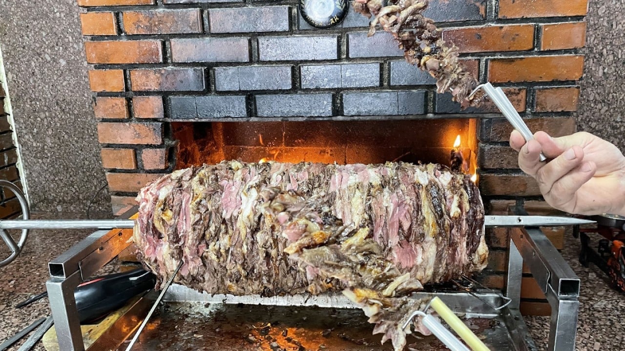 Foto - Erzurum’un cağ kebabı dünyanın en iyi 10 yemeği arasına girdi