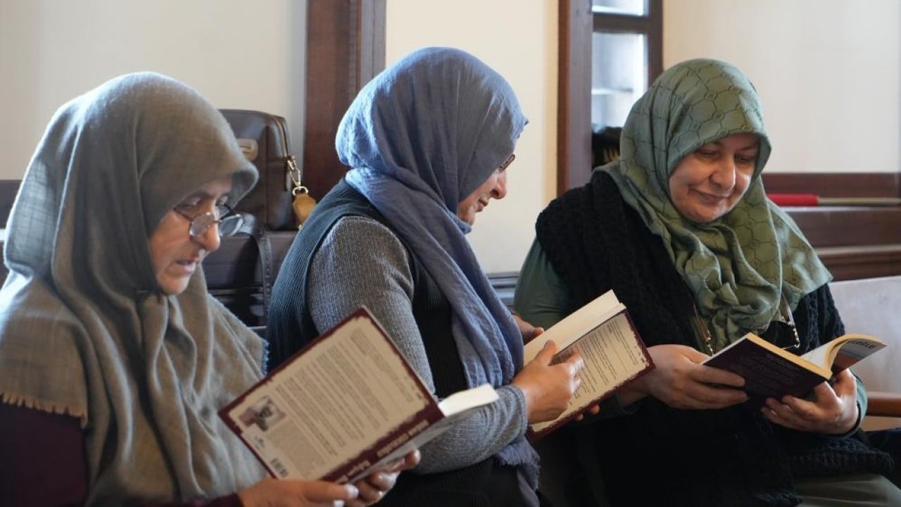 Foto - Erzurum'un kitap kurdu hanımları!