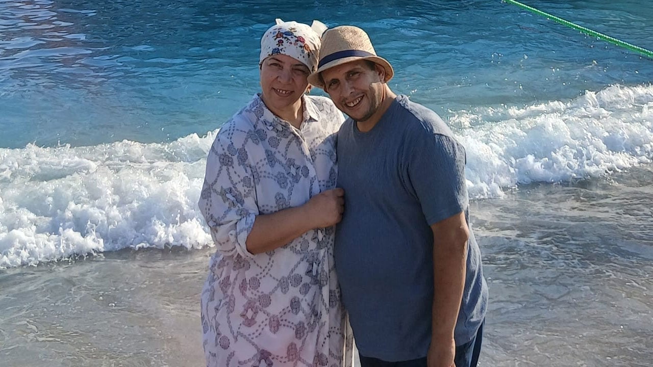 Foto - Eşi için yaptığı fedakarlık gözleri yaşarttı