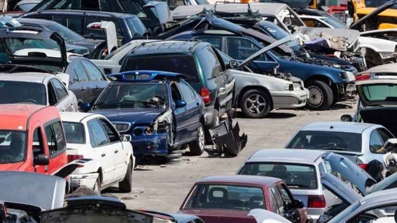 Foto - Eski arabası olan vatandaşlar hayal kırıklığına uğrayacak! Hurda teşviği ile ilgili şok haberi verdi