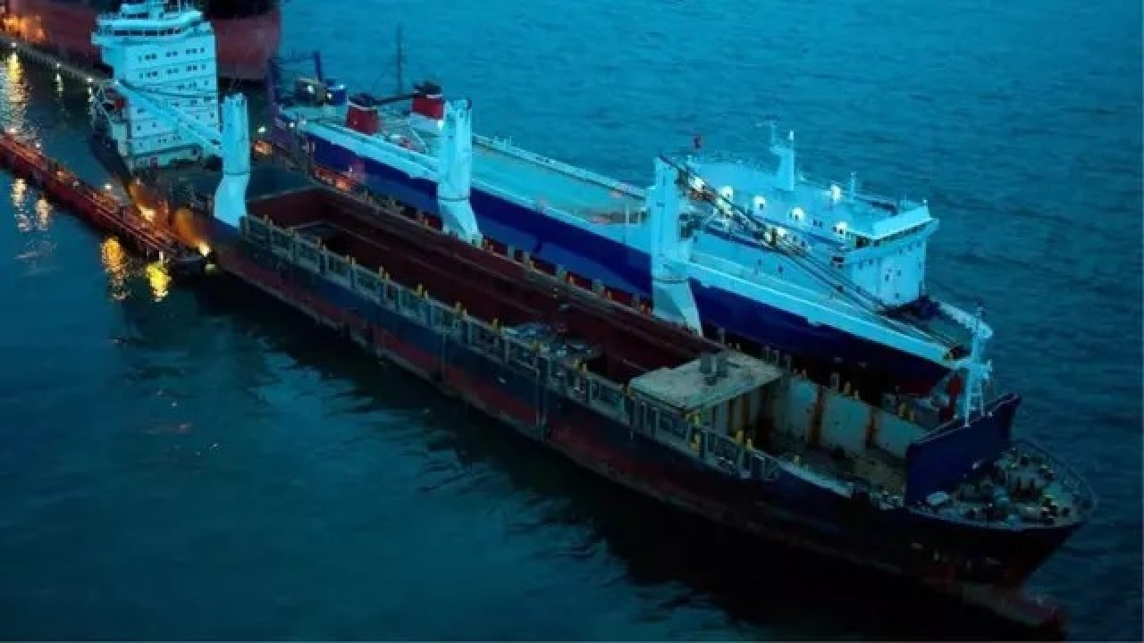 Foto - Eski bakanın şirketine dev gemi siparişi! Rakam şaşırttı, KAP bildirimi geldi