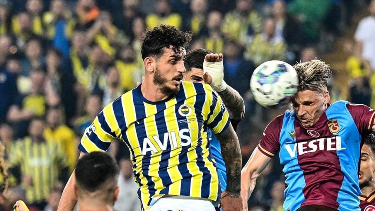 Foto - Eski Fenerbahçeli oyuncu Trabzonspor'da!
