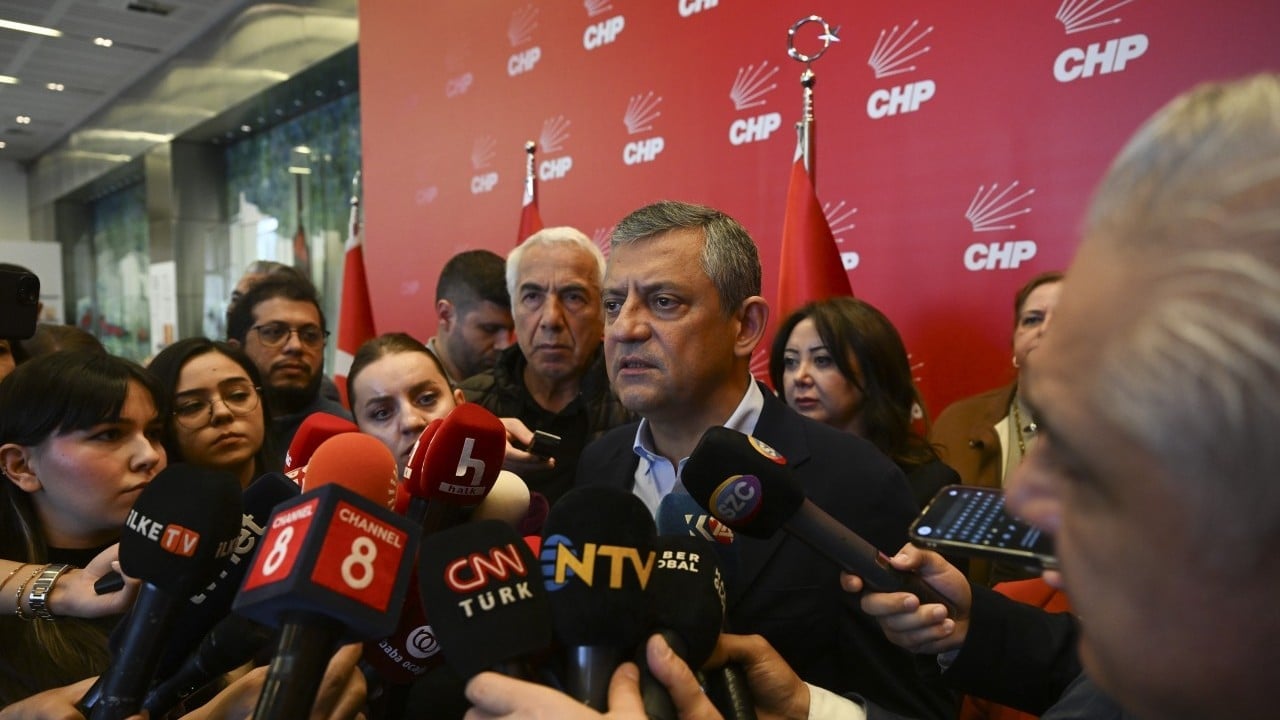 Foto - Eski Milletvekili Tevfik Diker’den Özgür Özel’e Sert Tepki: Vefasızlık onu da yok edecektir...