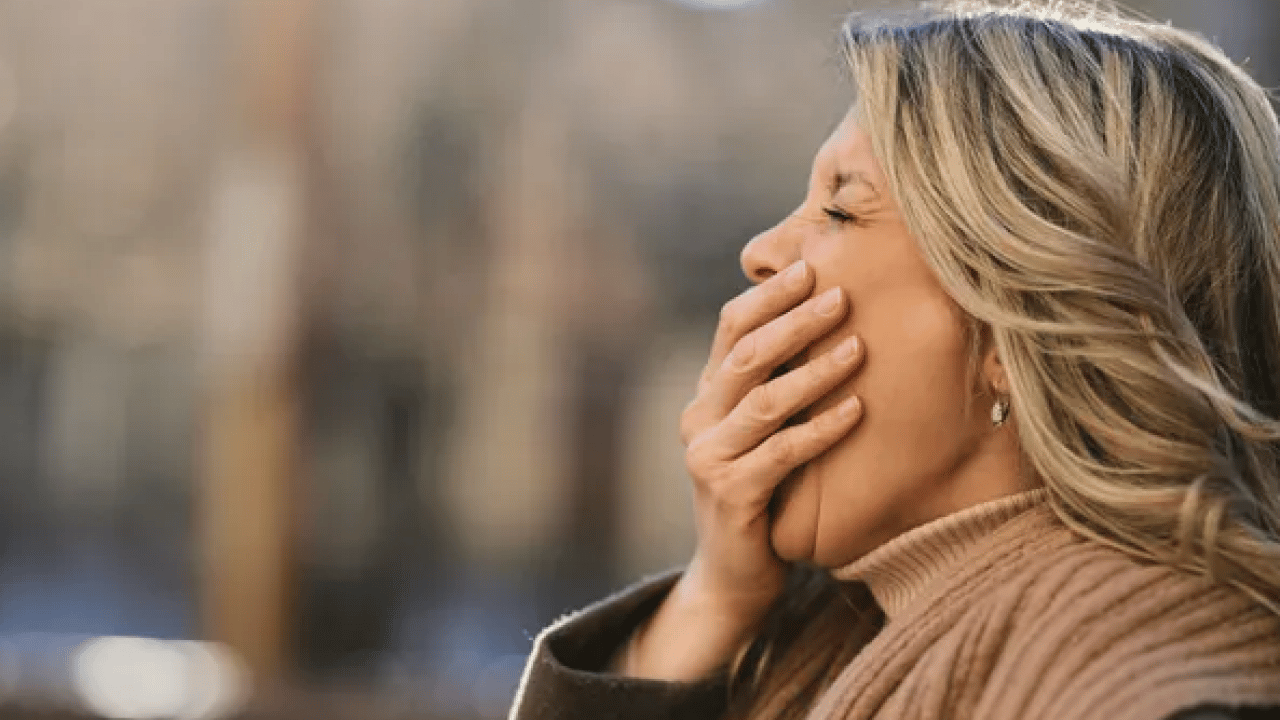 Foto - Esnemek neden bulaşıcıdır?