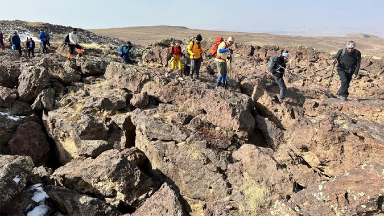 Foto - Eşsiz manzara eşliğinde Nemrut Kalderası'nda 12 saatlik zorlu yürüyüş!