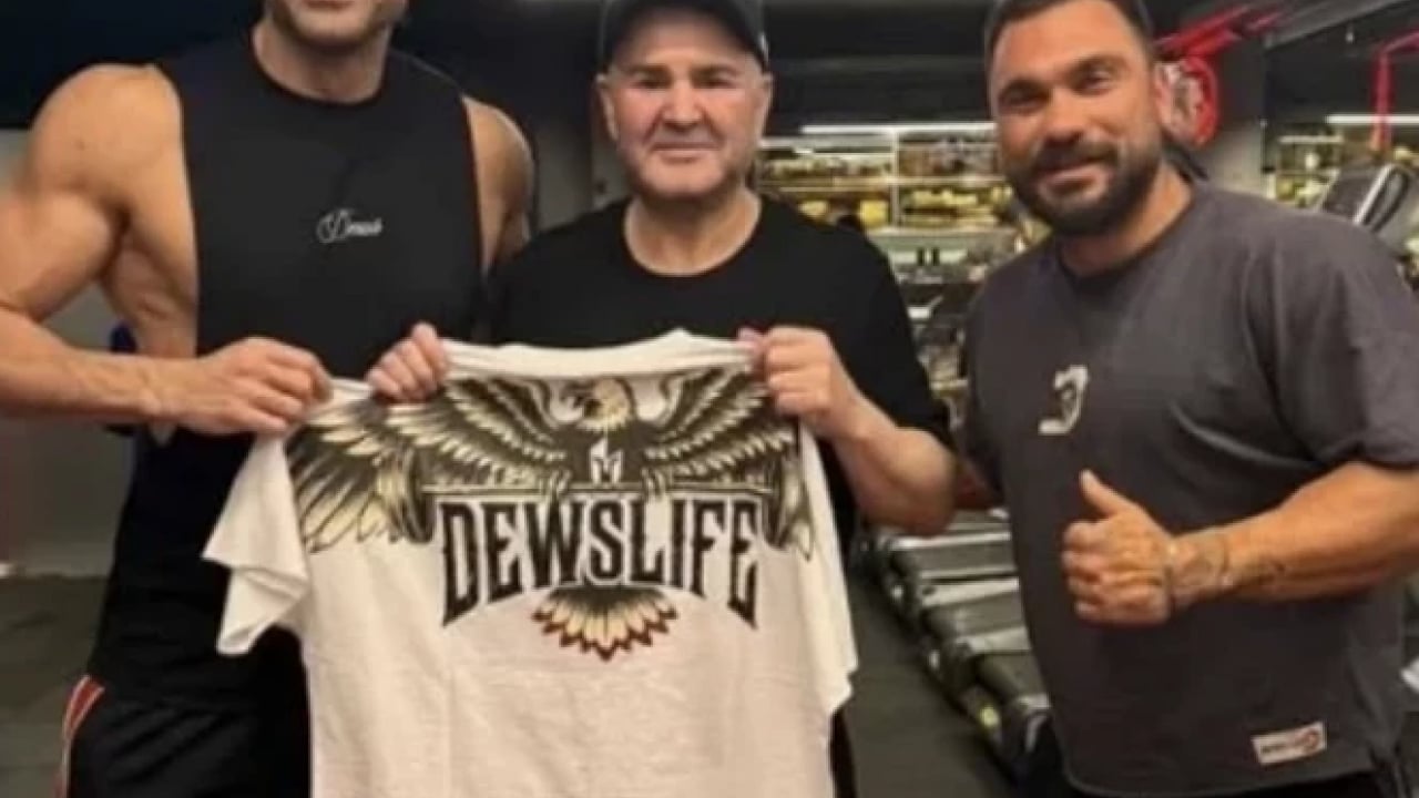 Foto - Estetik kararı çok tartışılmıştı: Şafak Sezer'in son hali gündem oldu!