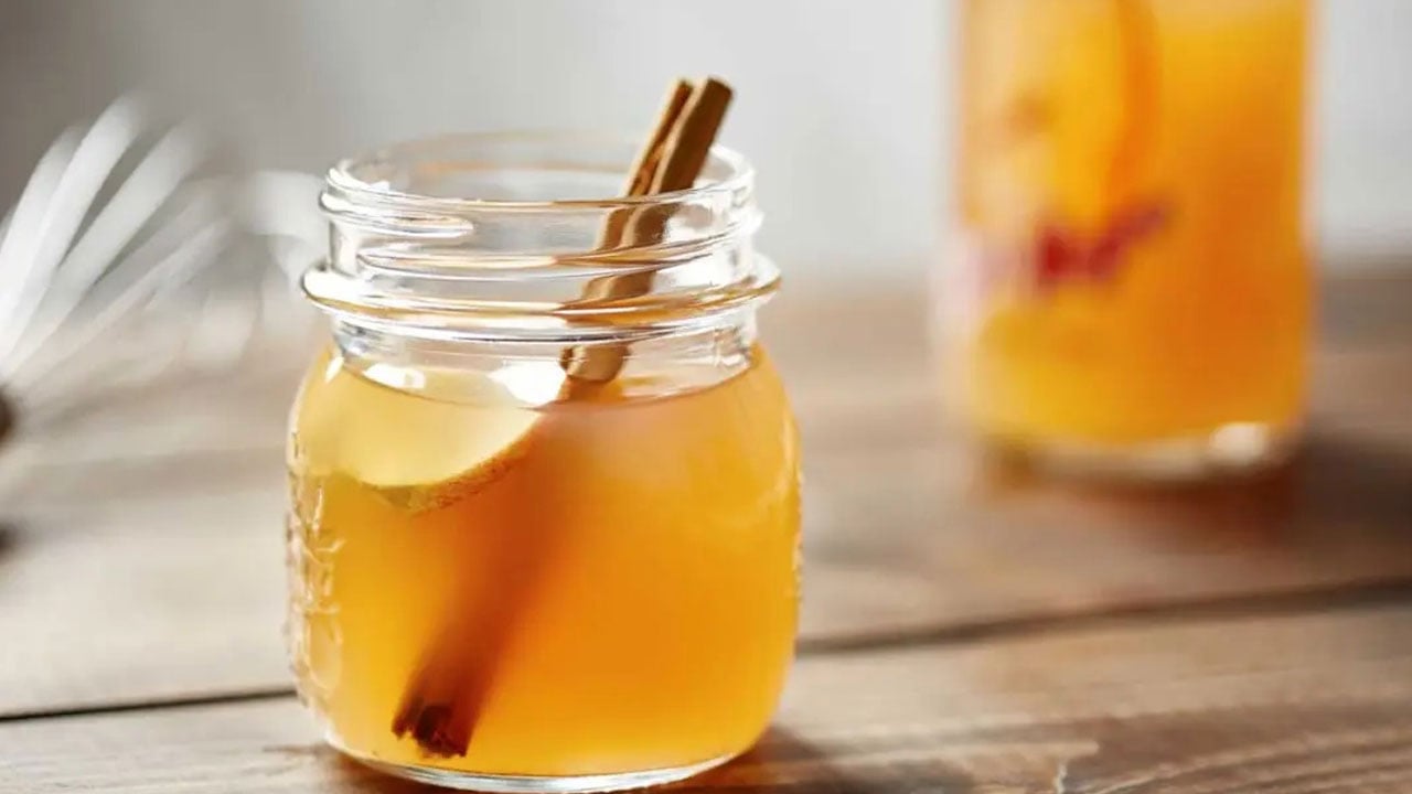 Foto - Etkisi abartılıyor mu? Her gün bir kaşık elma sirkesi işe yarıyor mu?