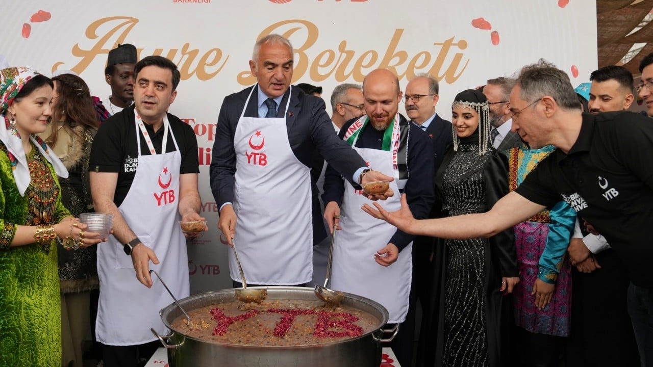 Foto - Etnospor'da 'Dirlik' Sofrası kuruldu: Bakan Ersoy ve Bilal Erdoğan aşure dağıttı