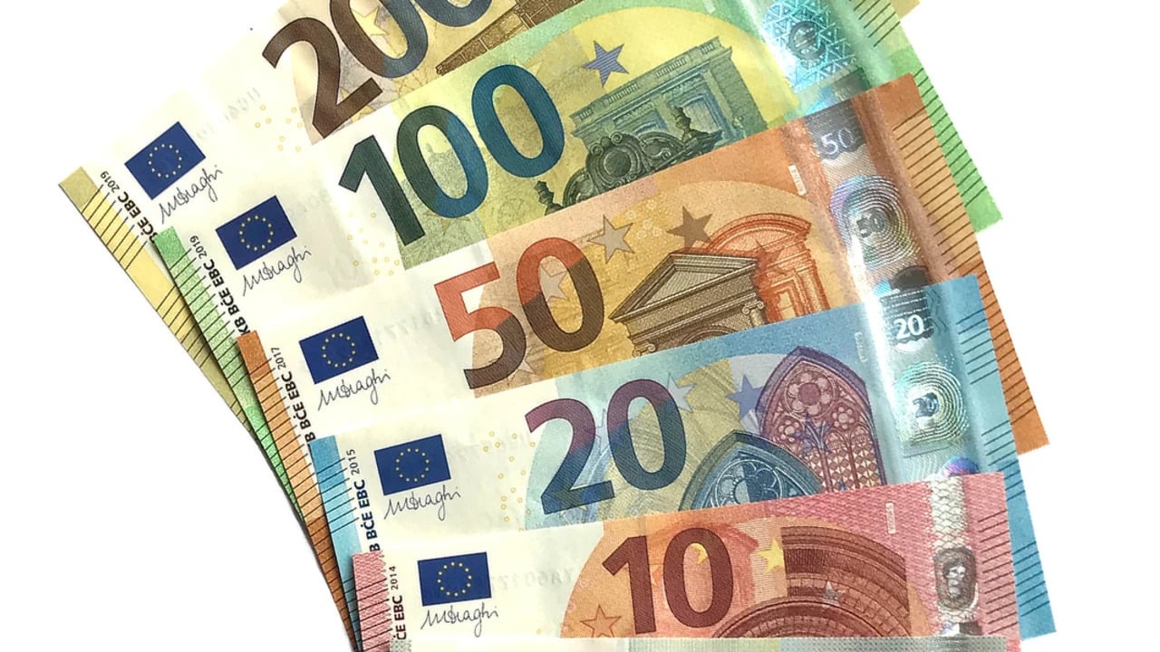 Foto - Euro riskine dikkat!