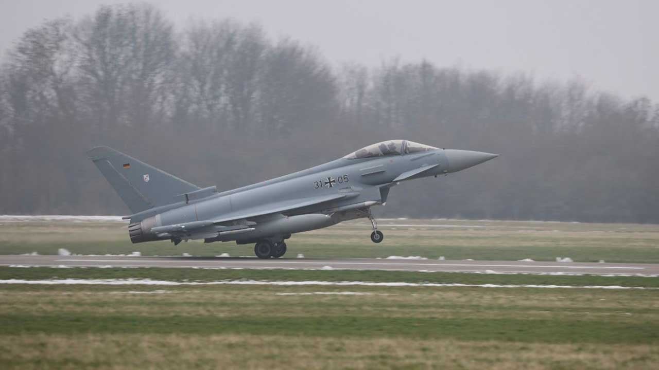 Foto - Eurofighter savaş uçakları konuşlandırıldı! Ortalık her an karışabilir
