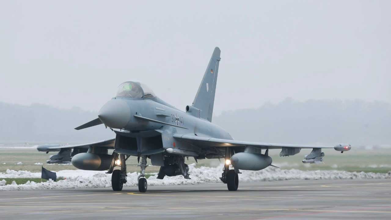 Foto - Eurofighter savaş uçakları konuşlandırıldı! Ortalık her an karışabilir