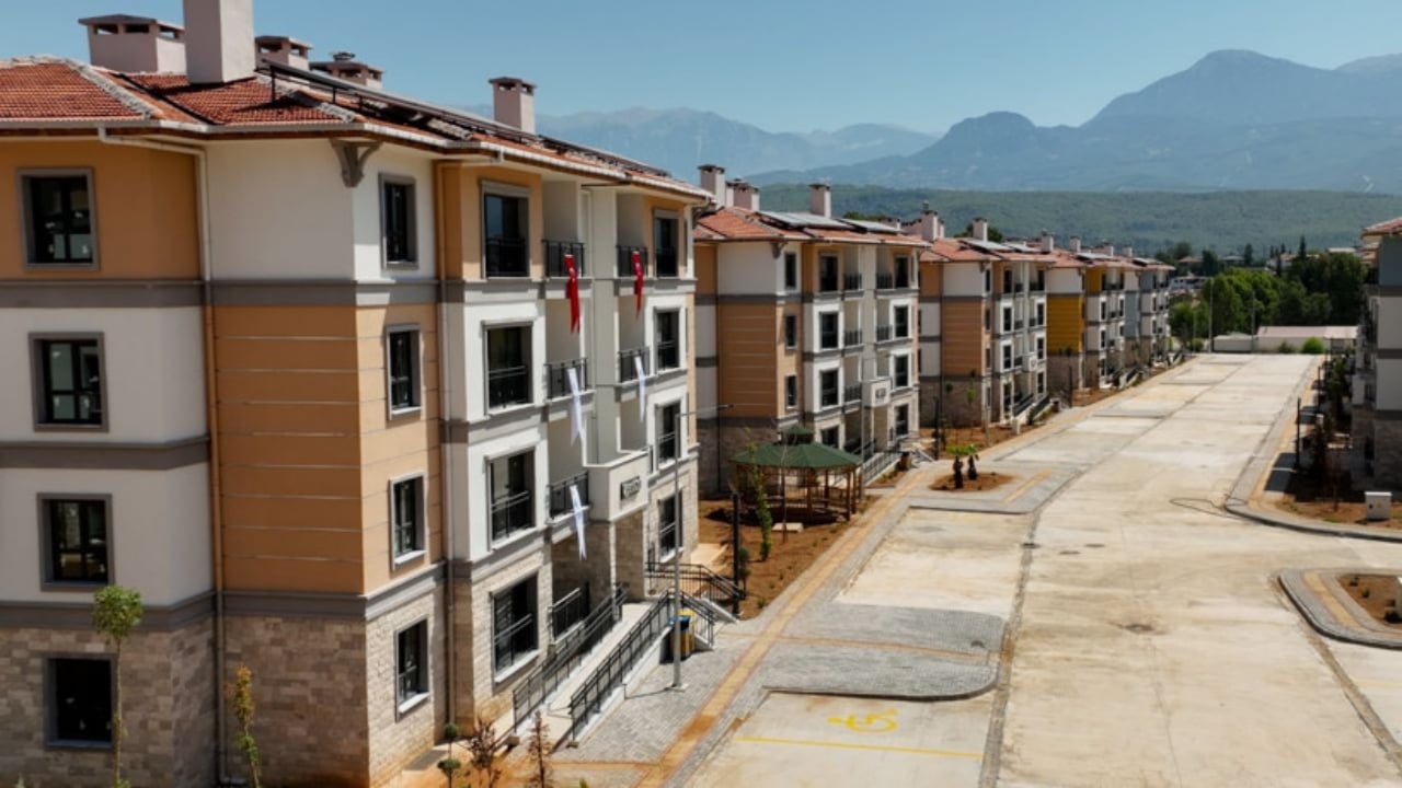 Foto - Ev alacaklara müjde! Türkiye’de bir ilk! İki kamu kurumu peşinatsız ve faizsiz konut kampanyası başlattı