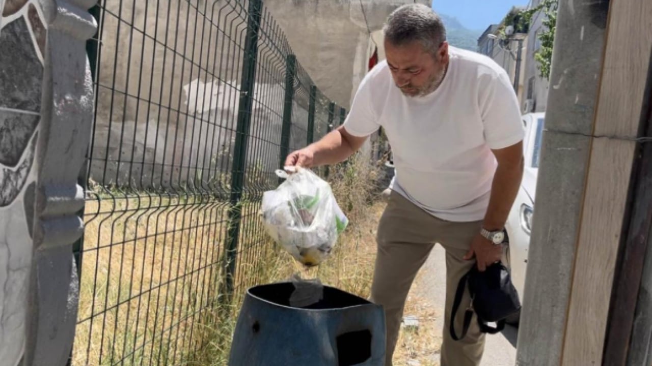 Foto - Ev alma hayaliyle biriktirmişti: Eşi yanlışlıkla 1 kilo altını çöpe attı