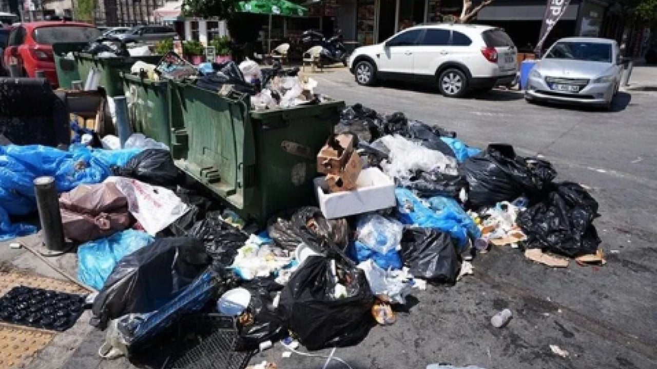 Foto - Ev alma hayaliyle biriktirmişti: Eşi yanlışlıkla 1 kilo altını çöpe attı