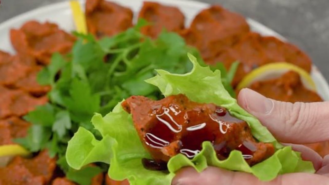 Foto - Ev yapımı çiğ köfte: Bugün ne pişirsem diyenlere kolay ve nefis tarif! İlgili malzemeler bakın ne