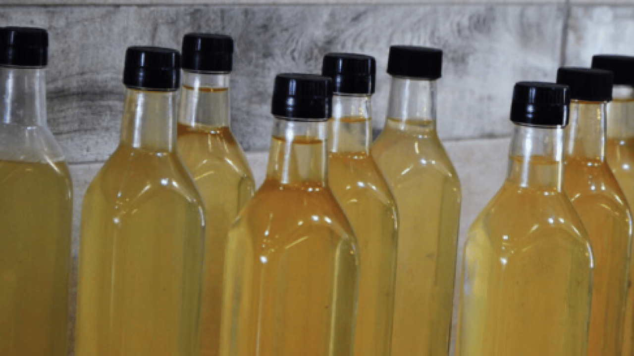 Foto - Ev yapımı elma sirkesi tarifi Feridun Kunak'tan: kilo kilo alıp boşuna fazla para vermeyin! Organik meyve tedarik edin