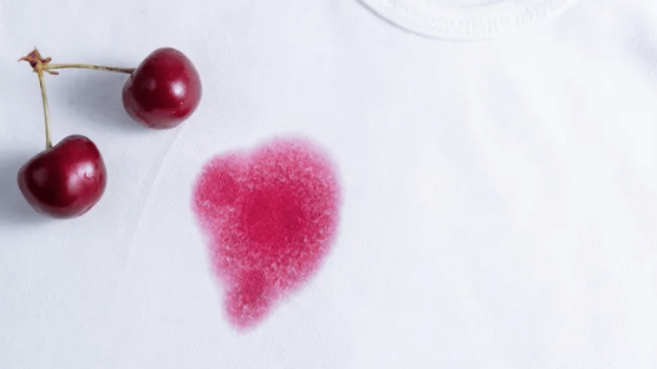 Foto - Evde 5 basit adımda lekelere veda... Damlayan meyve lekeleri kabus olmasın!