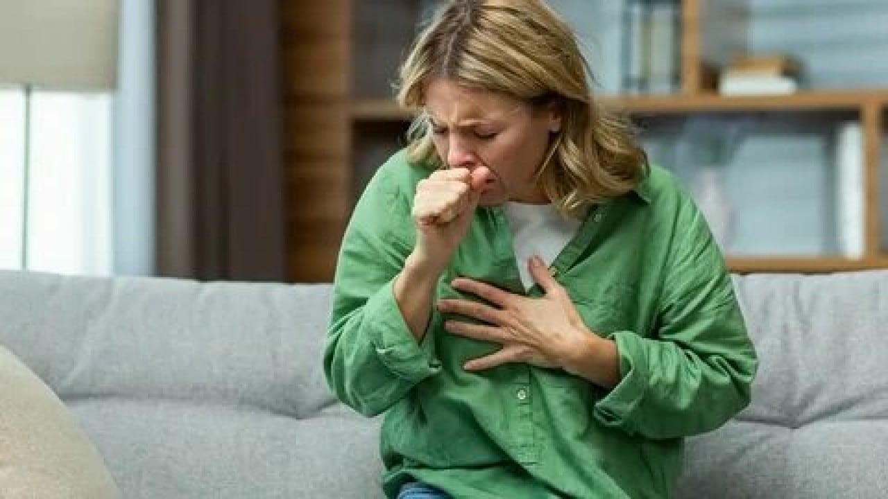 Evdeki bu malzemelerle öksürük ve balgam tarihe karışıyor! Yeni karışımı duyan çok şaşırıyor