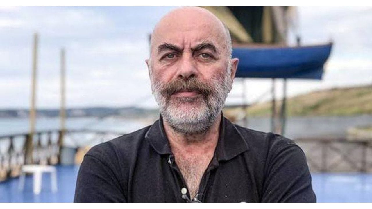 Foto - Evinde neler yapmış neler! Ünlü yönetmen Ezel Akay gözaltına alındı