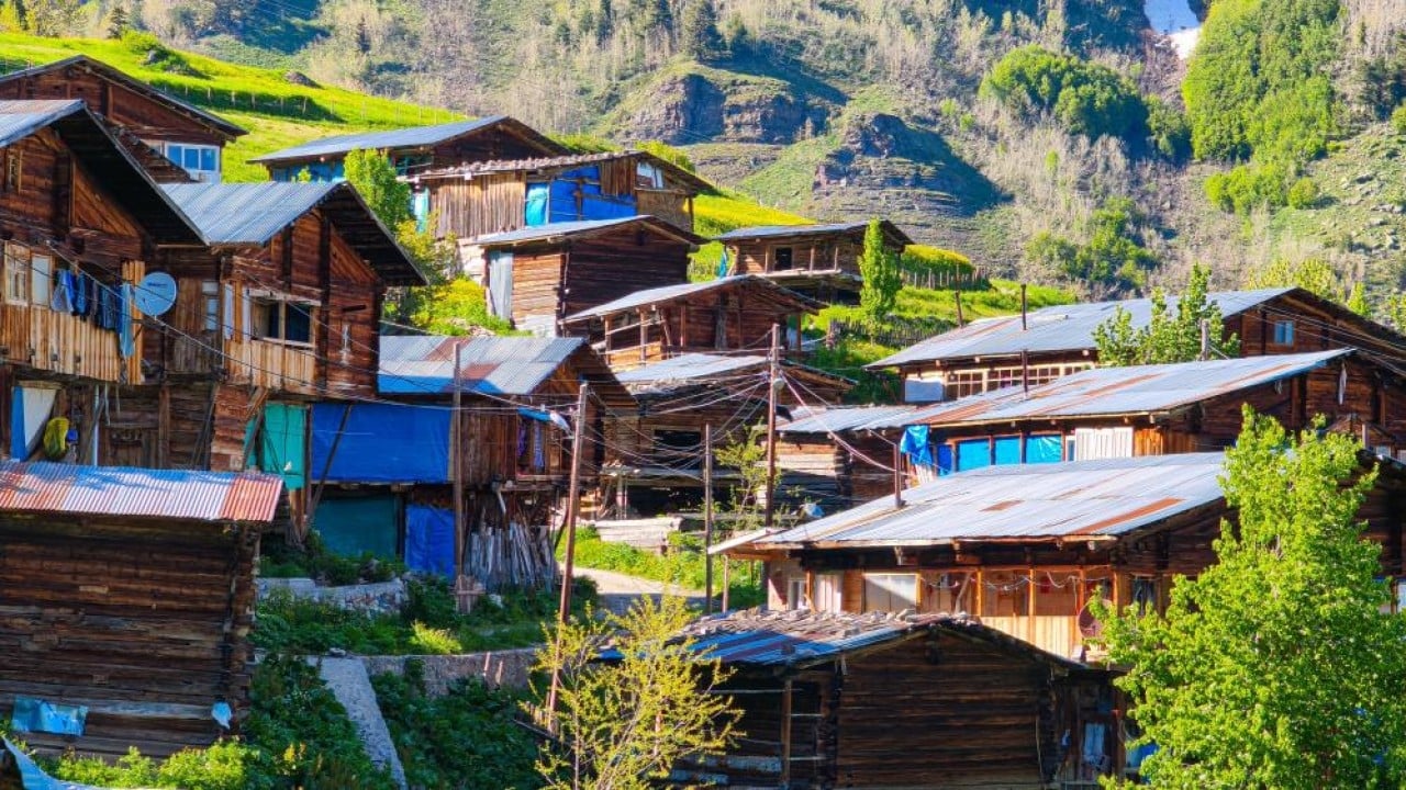 Foto - Evlerin tamamı ahşaptan Betona teslim olmayan tek köy