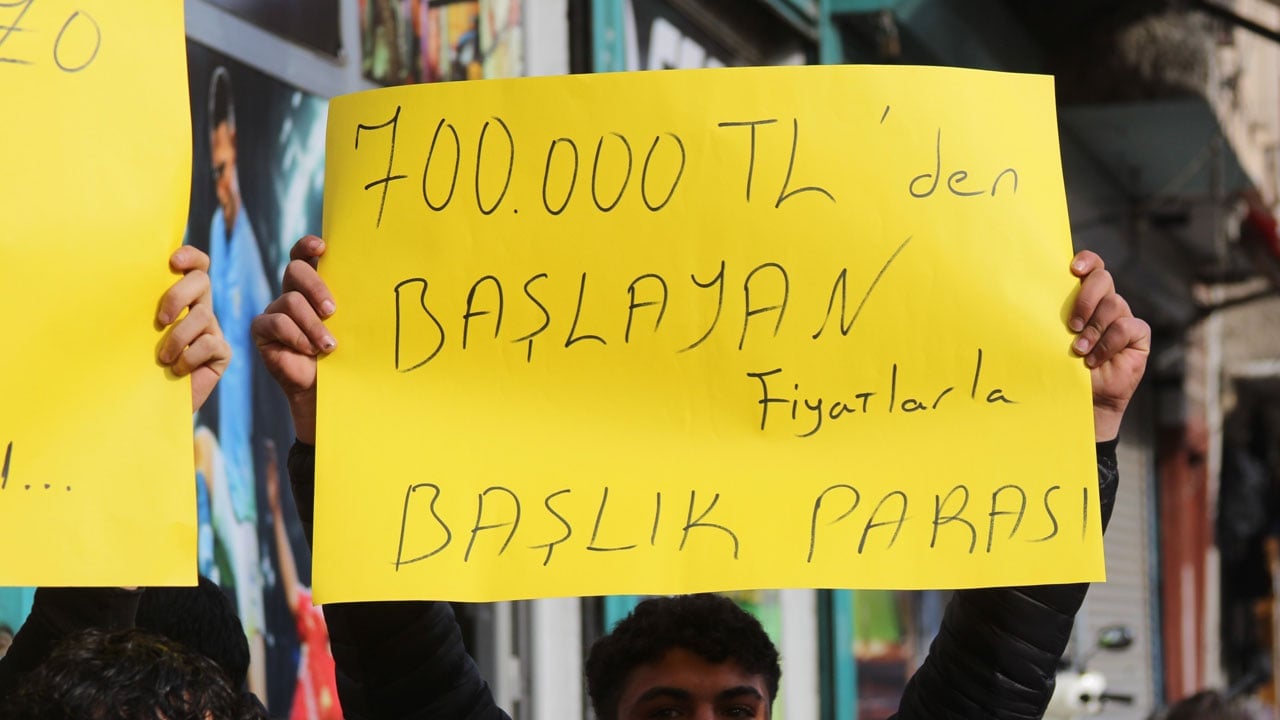 Foto - Evlilik hayali paraya takıldı! 1 milyonluk başlık parası gençleri sokağa döktü