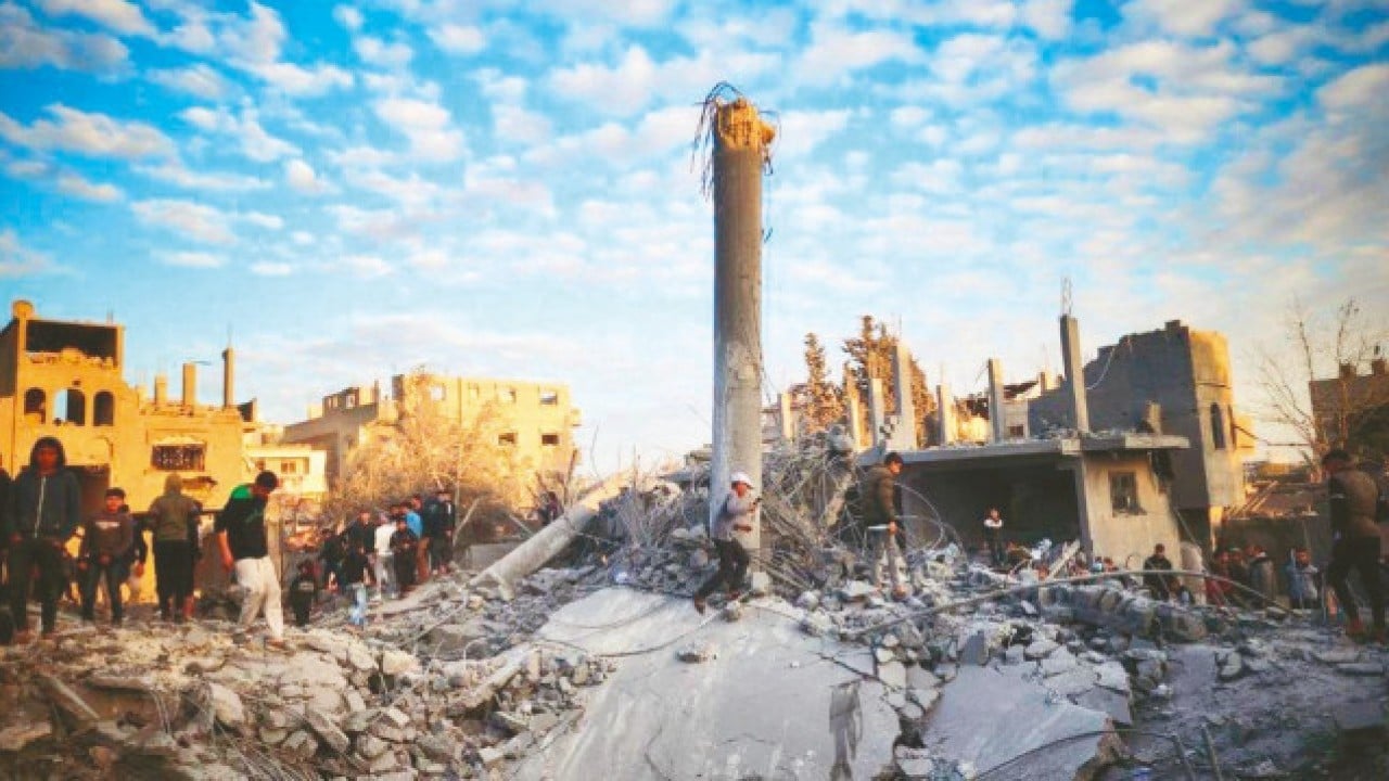 Foto - Ey siyonistler, Allah sizi kahretsin: Vurdukları cami için silah deposu kılıfı