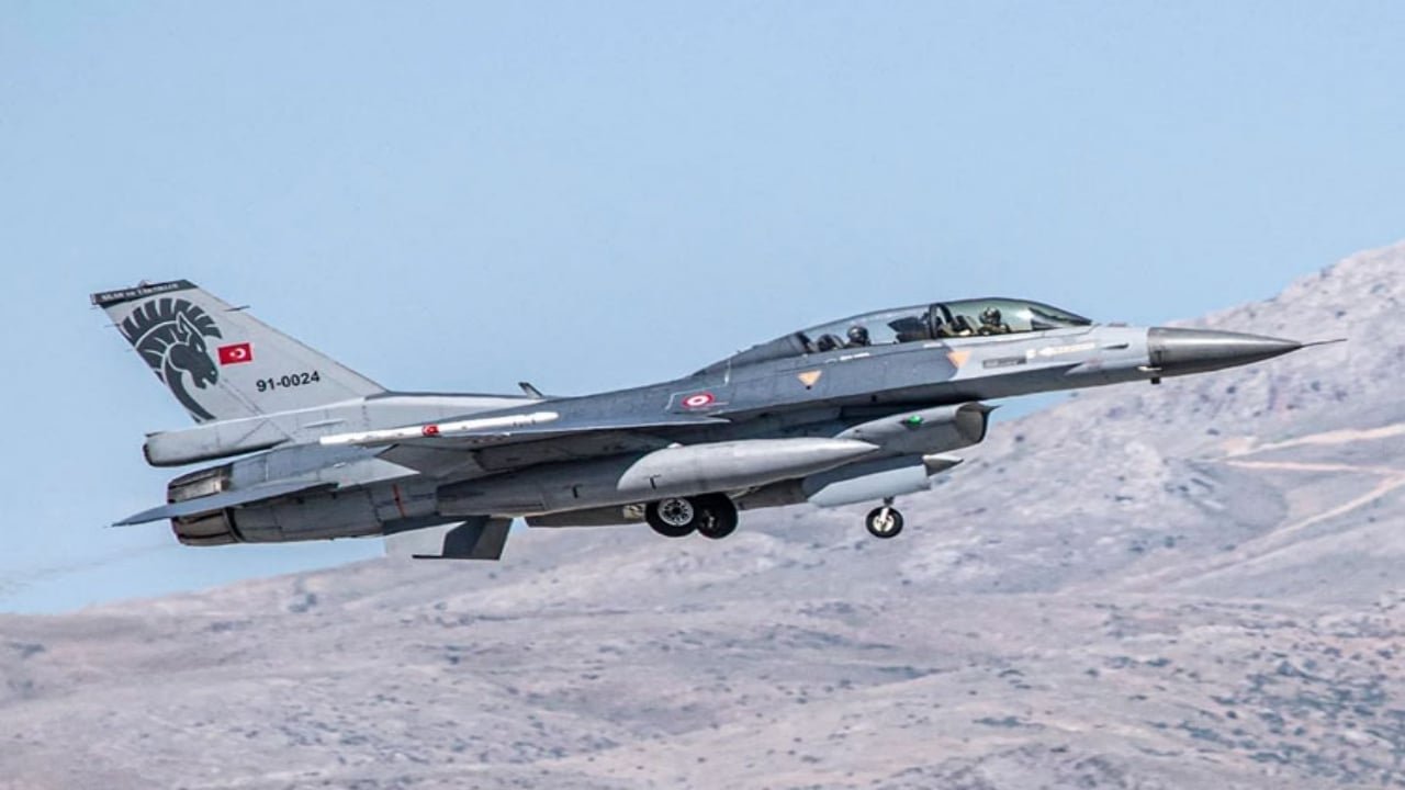 Foto - F-16 hamlemiz Yunanistan’ı tutuşturdu: "Tek patron Türkiye" diyerek itiraf ettiler