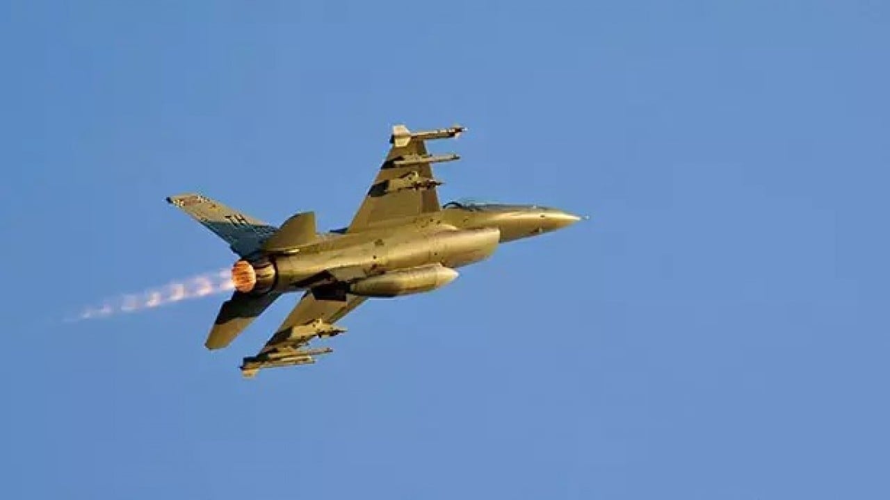 Foto - F-16 savaş uçakları gitti! Yeni uçaklar üsse indi bile