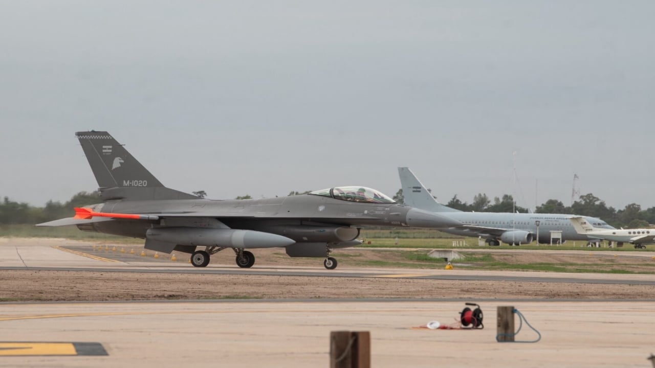 Foto - F-16’lar birbiri ardına iniş yaptı! 10 yıl sonra yeniden süpersonik güce kavuşuldu