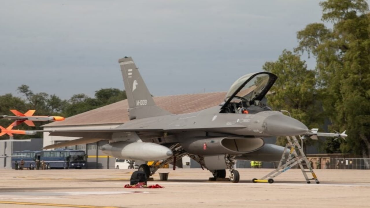 Foto - F-16’lar birbiri ardına iniş yaptı! 10 yıl sonra yeniden süpersonik güce kavuşuldu