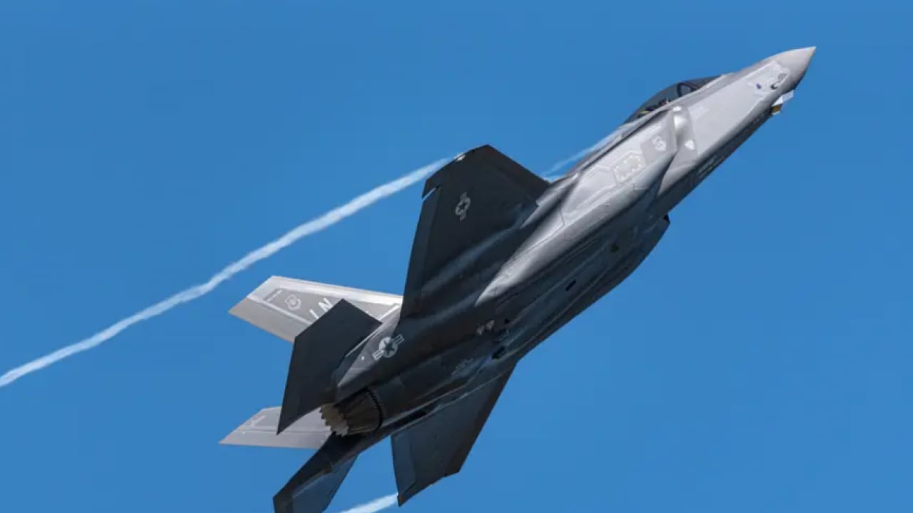 Foto - F-35 savaş uçağı özellikleri nelerdir, fiyatı ne kadar ve menzili kaç km? Türkiye'ye F-35 verilecek mi?