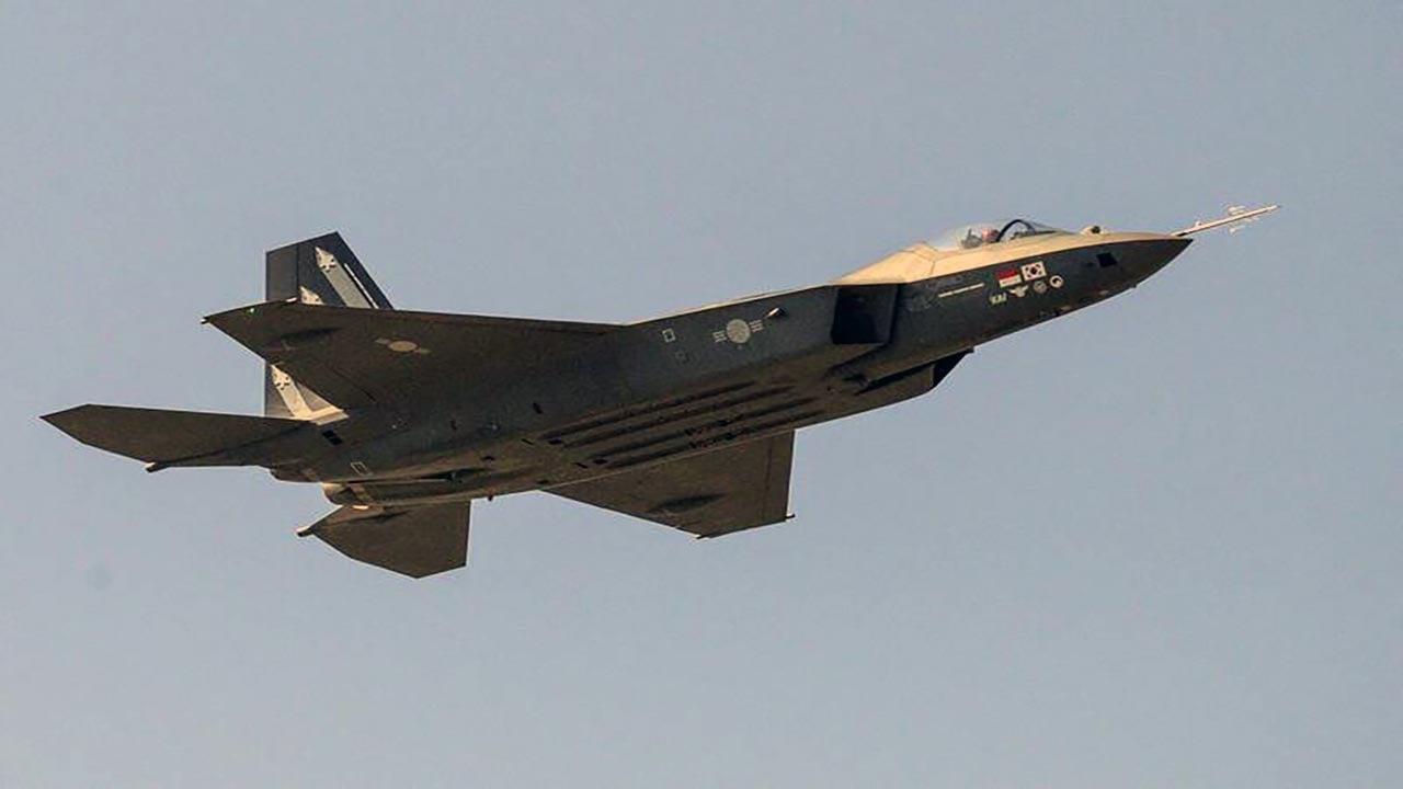 Foto - F-35'i tahtından edecek savaş uçağı! KF-21'in fiyatı belli oldu