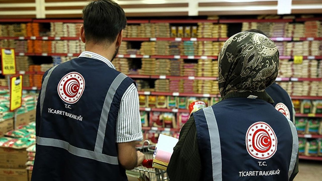 Foto - Fahiş fiyat ve stokçuların peşine düşüldü! Milyarlarca lira ceza uygulandı! Tüketici rahatlayacak