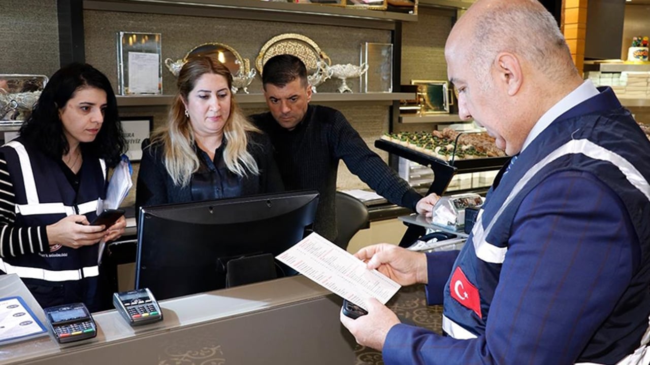 Foto - Fahiş fiyat ve stokçuların peşine düşüldü! Milyarlarca lira ceza uygulandı! Tüketici rahatlayacak