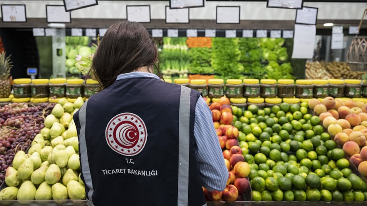 Foto - Fahiş fiyat ve stokçuların peşine düşüldü! Milyarlarca lira ceza uygulandı! Tüketici rahatlayacak