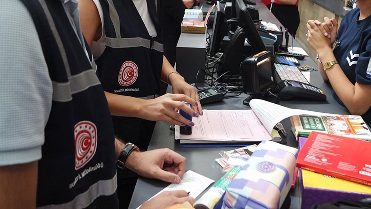 Fahiş fiyat ve stokçuların peşine düşüldü! Milyarlarca lira ceza uygulandı! Tüketici rahatlayacak