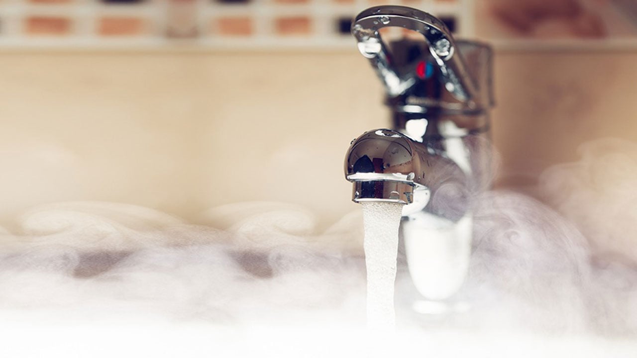 Foto - Farkında olmadan zarar veriyorsunuz! Bu eşyaları asla sıcak suyla yıkamayın