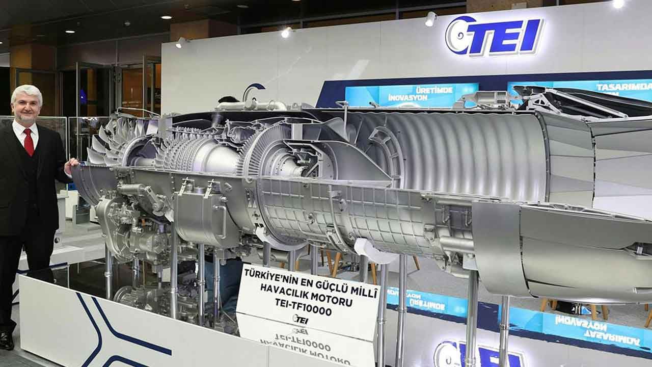 Foto - Faruk Akşit 'üç gün gecikmeyle başardık' diyerek Türkiye'ye ilan etti