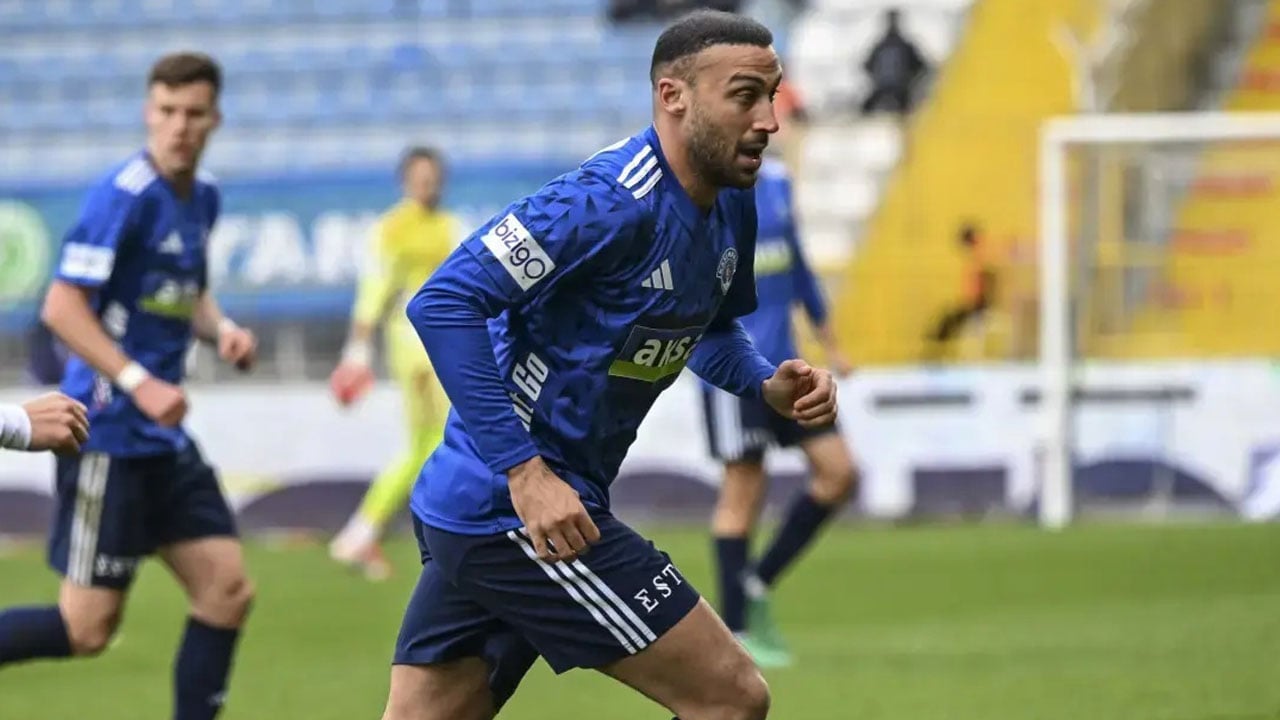 Foto - Fatih Karagümrük ile anlaştı! Milli futbolcu artık 1. Lig'de