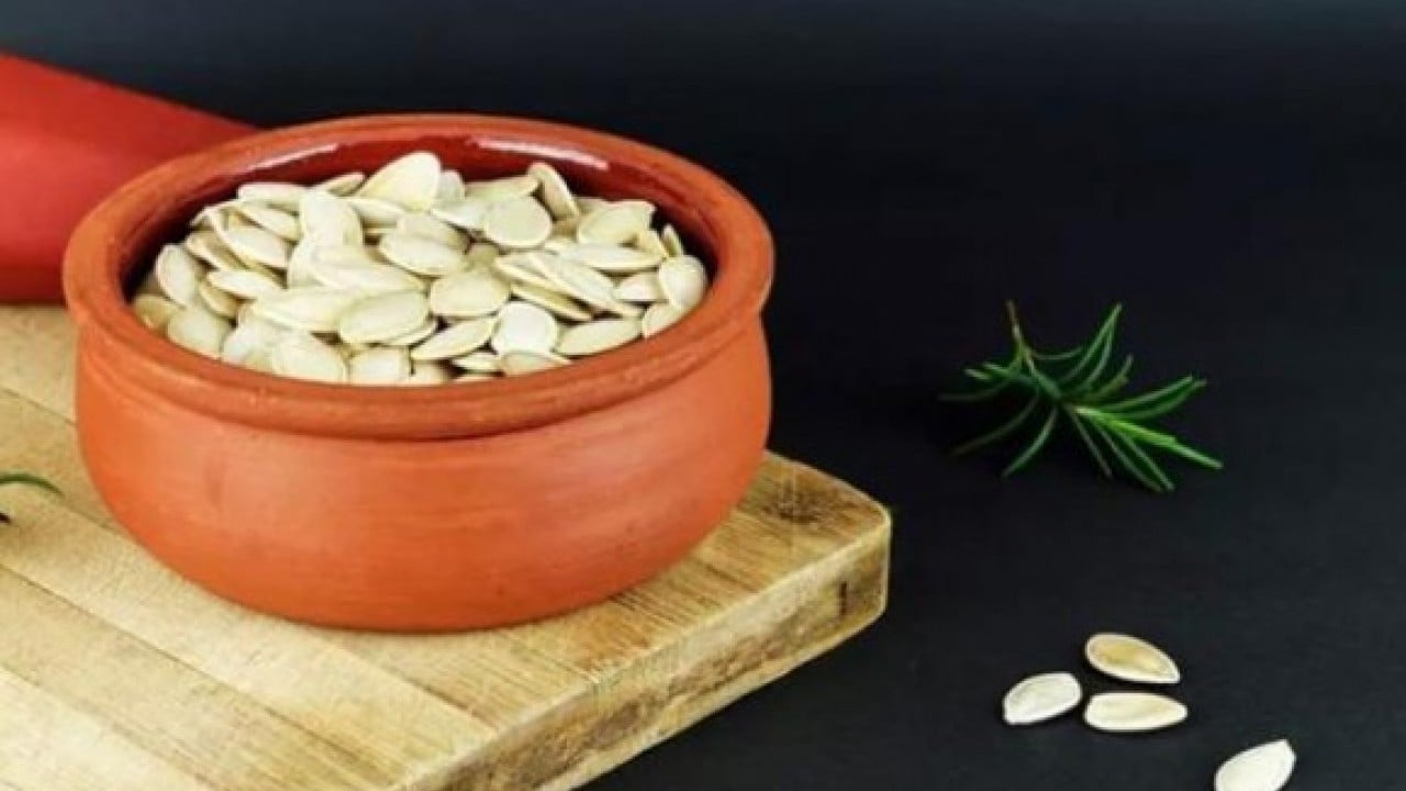 Foto - Faydası şaşırtıyor! Uyumadan önce kabak çekirdeği yerseniz...