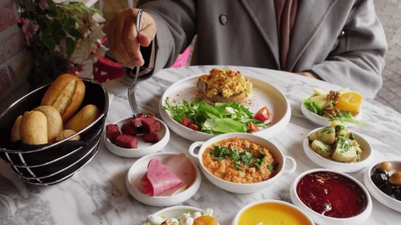 Foto - Faydasını duyunca çok şaşıracaksınız! Her sabah elma yiyerek güne başlamak bakın neye sebep oluyor