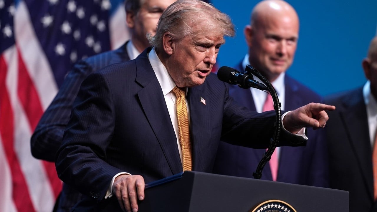 Foto - Fazla yüz verirsen böyle rezil olursun! Siyonist bakan Trump’a posta koydu