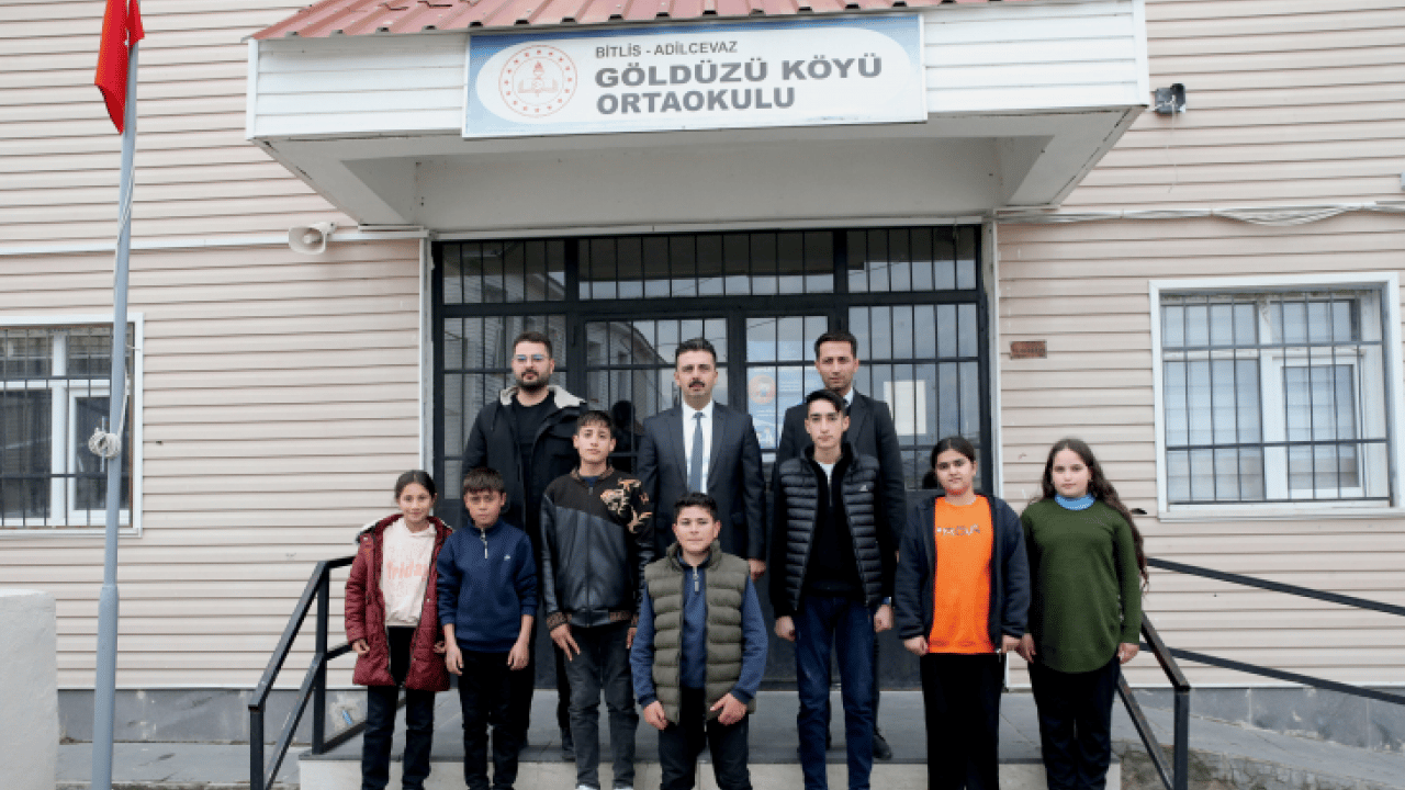 Foto - Fedakar öğretmenler kapı kapı dolaştı: Ahırdan sınıfa eğitim köprüsü