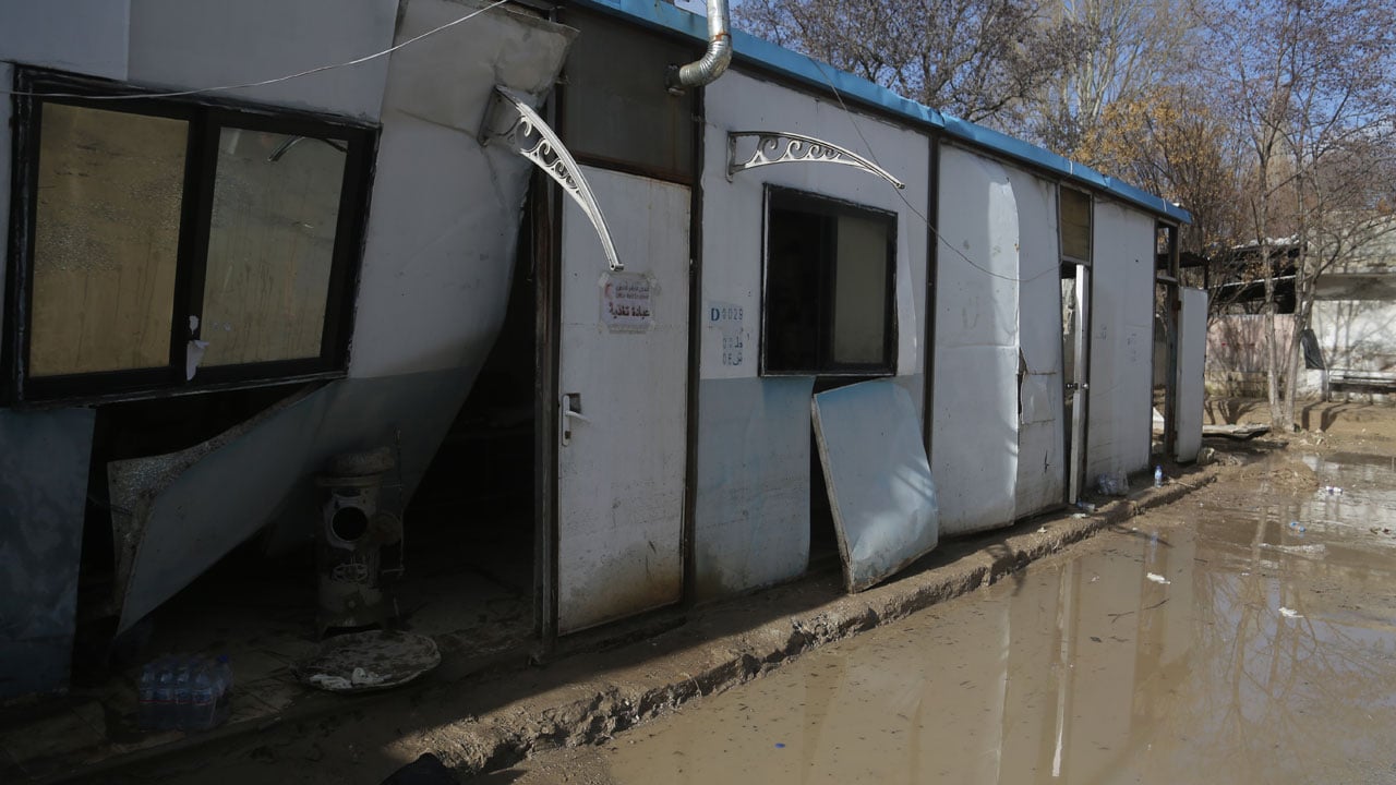 Felaket hastaneyi yuttu! Sel sonrası İdlib’de sağlık sistemi çöktü